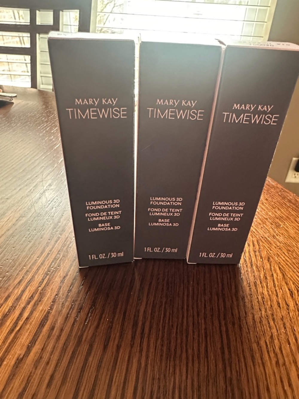 Mary Kay TimeWise Luminous 3D Foundation, NWT, pet and smoke free home.